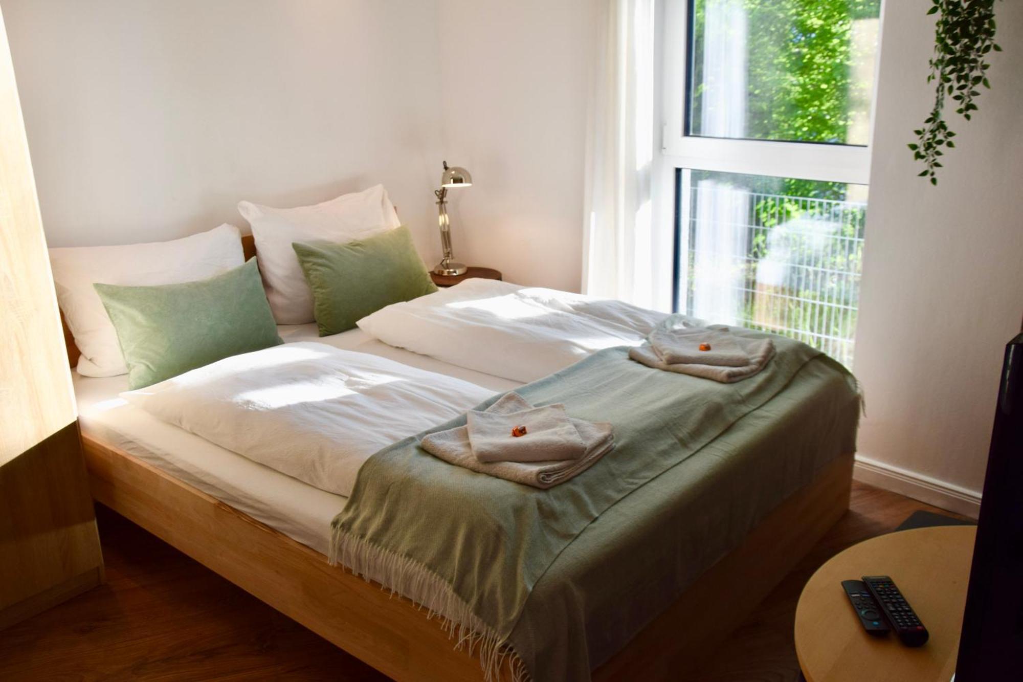 Stilvolle Wohnung Mit Balkon & Parkplatz Rostock Eksteriør billede